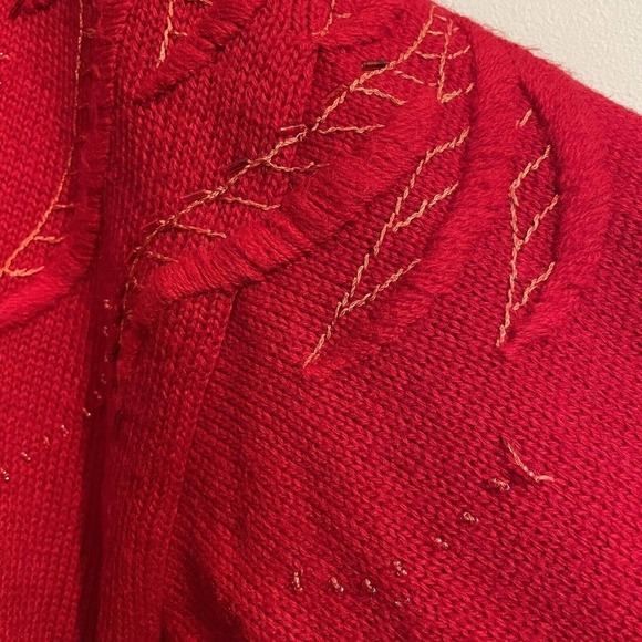 Vintage YES Tunic Sweater Red Size Small 80s Embroidered Oversized Crewn… - Picture 3 of 8